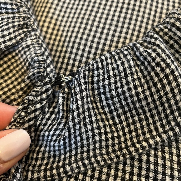 American Eagle Wrap Top - Picture 4 of 4